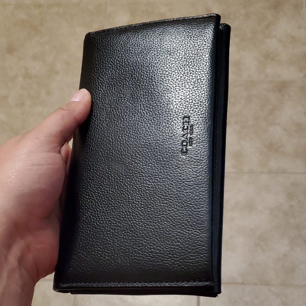 Black Coach Billfold Wallet